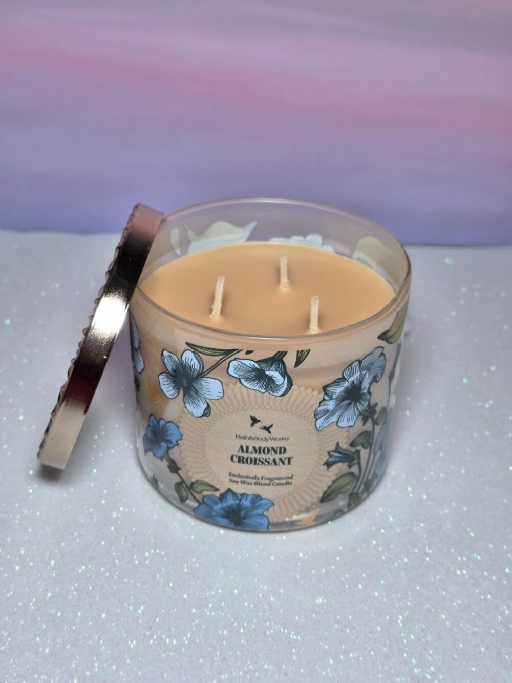 NEW*Bath & Body Works Almond Croissant 3 Wick Candle - Picture 2 of 3